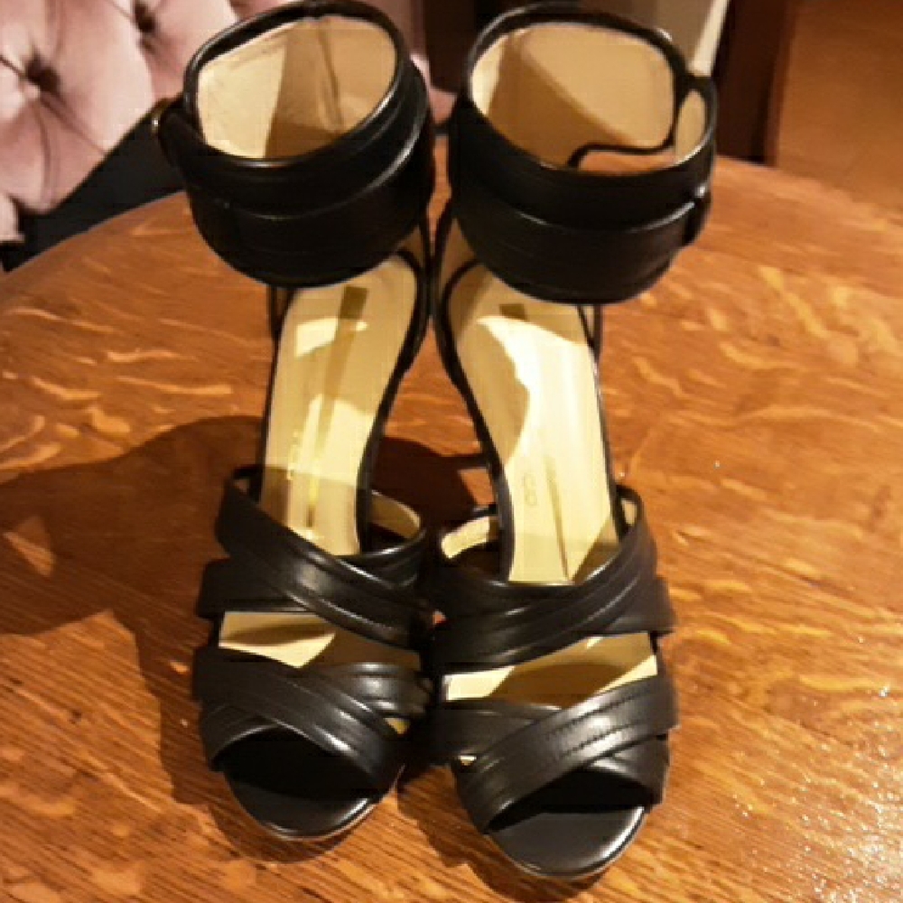 Elegant Black Strappy Women's Heels Size 6